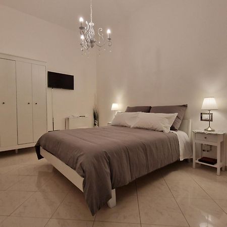 Cinzia'S House Of Mirrors Apartment Pisa Exterior foto