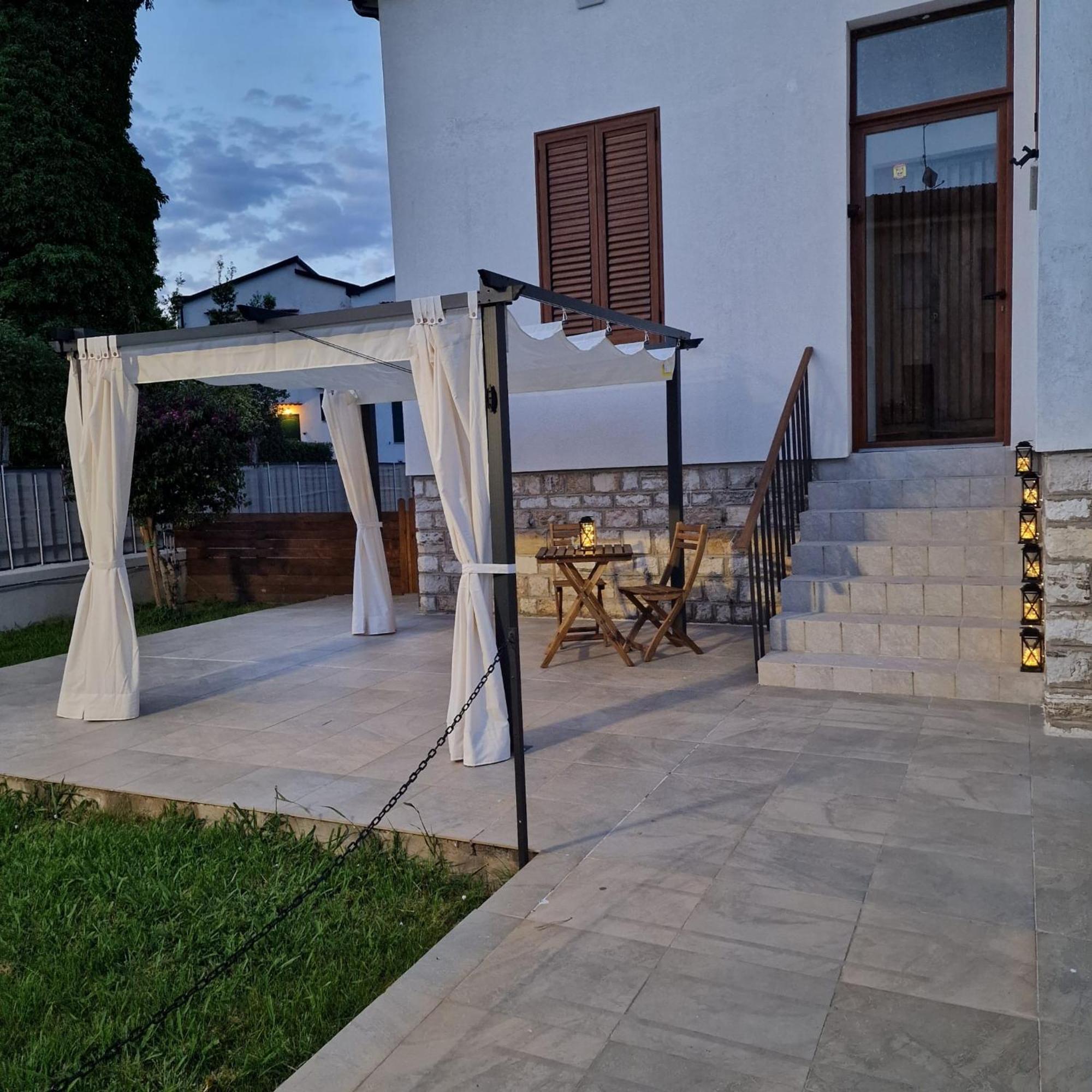 Cinzia'S House Of Mirrors Apartment Pisa Exterior foto